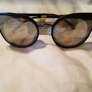 True Religion cat eye sunglasses NWT